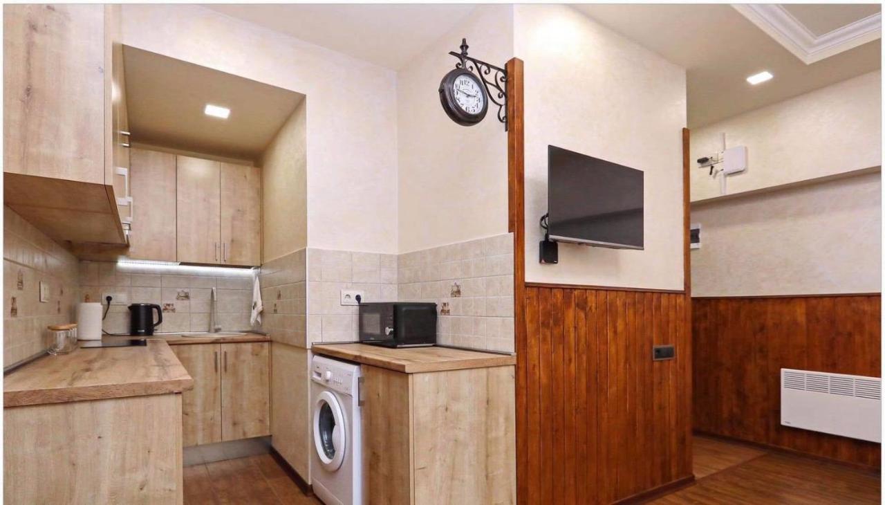 Family Mini-Hotel Martirosyan'S And Tours Jerevan Eksteriør bilde
