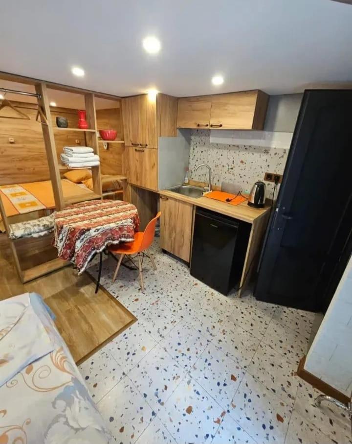 Family Mini-Hotel Martirosyan'S And Tours Jerevan Eksteriør bilde