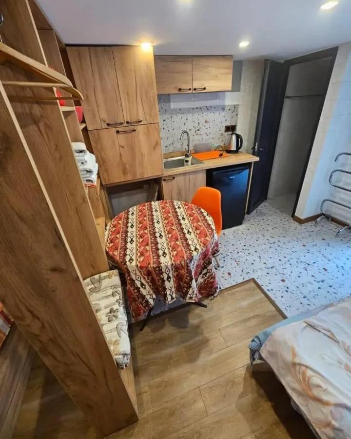 Family Mini-Hotel Martirosyan'S And Tours Jerevan Eksteriør bilde
