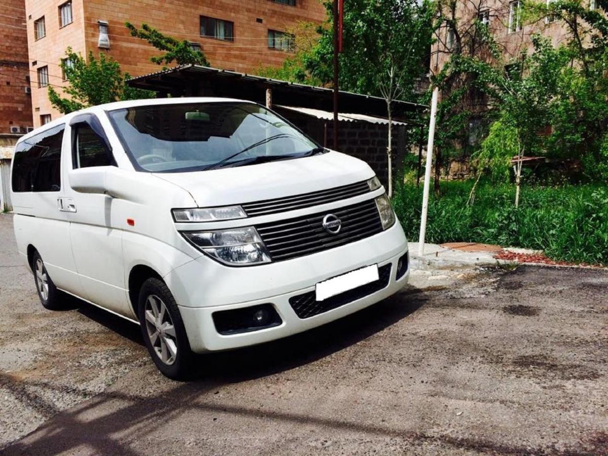 Family Mini-Hotel Martirosyan'S And Tours Jerevan Rom bilde